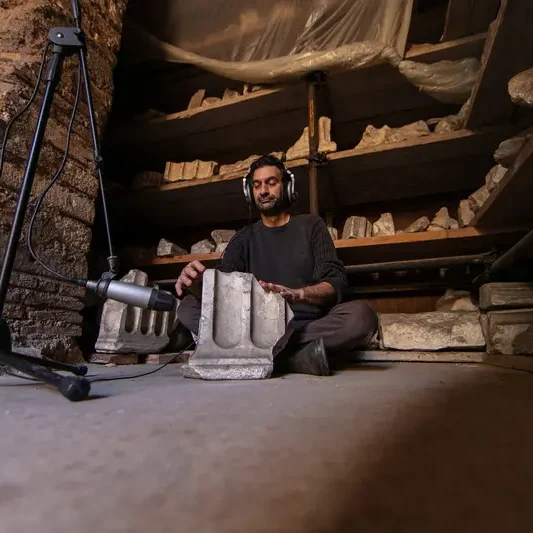 IGINIO DE LUCA – The Voices Within